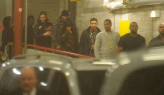 Drake şi Rihanna, prinşi ţinându-se de mână