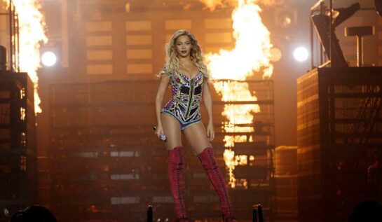 Beyonce apare în cea mai recentă reclamă a unui producător auto