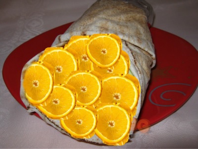 Noua fiţă în Dorobanţi: Shaorma raw-vegană, cu portocale