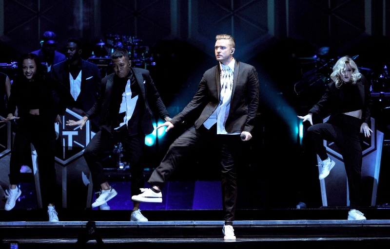VIDEO FRUMI | Justin Timberlake îi cântă „La mulţi ani” unui băieţel de 8 ani, bolnav de autism.
