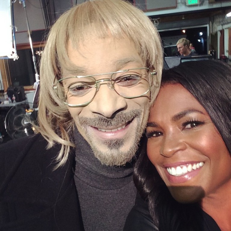 VIDEO WTF | Snoop Dogg o ia pe urmele lui Michael Jackson? S-a făcut alb!