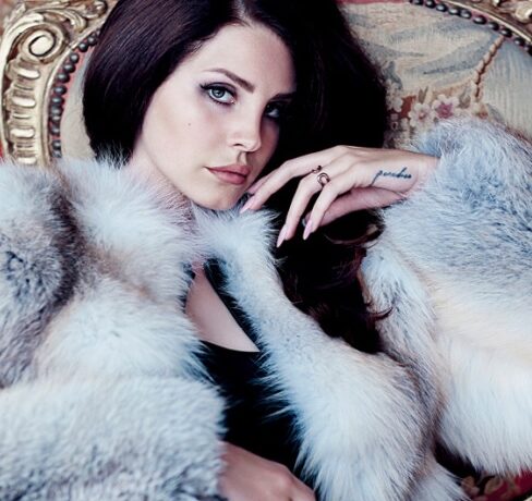 FOTO: Lana del Rey a făcut un pictorial de vis