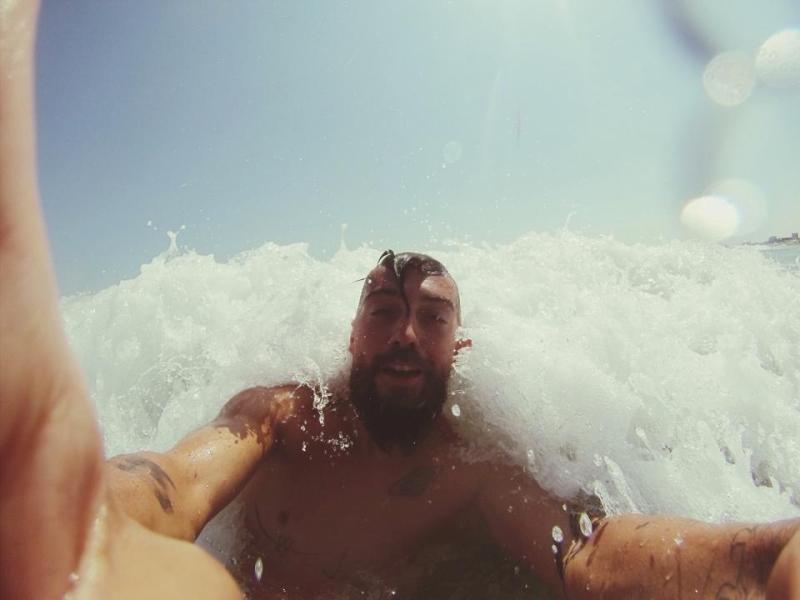 Skizzo Skillz, video selfie sub apă! Trebuie să vezi ce funny e!
