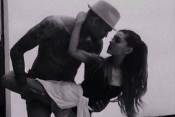 VIDEOCLIP NOU: Chris Brown feat. Ariana Grande – Dont Be Gone Too Long