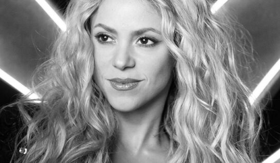 VIDEO: Shakira s-a întors la rock pentru reclama celui mai recent parfum pe care l-a scos