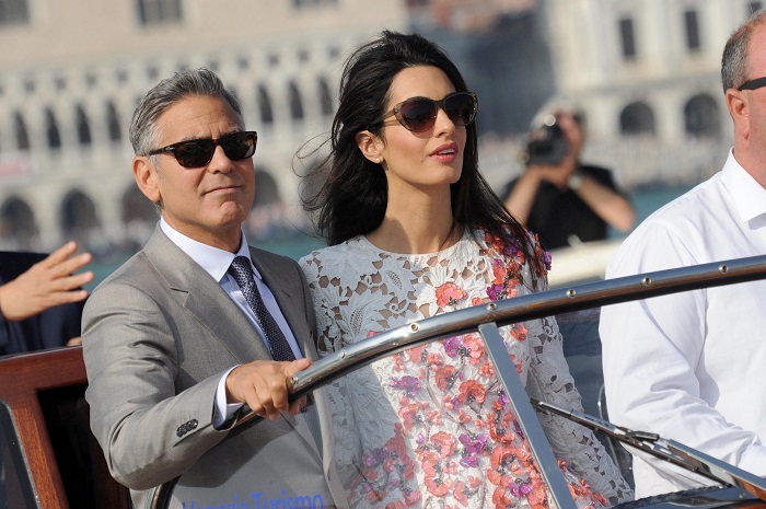FOTO: Imagini unice cu George Clooney şi soţia sa după nuntă