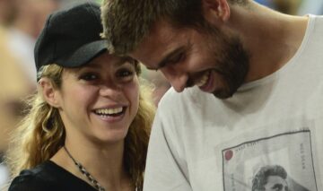 FRUMI!!! Prima fotografie cu Shakira însărcinată. Pique stă cu mâna pe burtica ei
