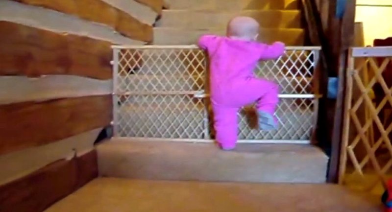 VIDEO BETON: Misiune imposibilă: „Evadarea” bebeluşilor! Uite de ce sunt în stare micuţii!