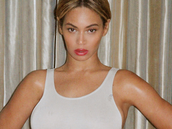FOTO HOT: Beyonce transmite un mesaj printr-un pictorial sexy!