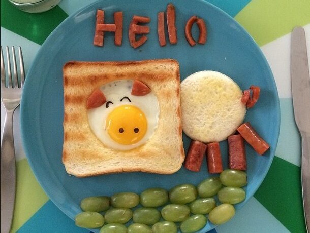 FOTO FRUMI: O mămică transfomă micul dejun al copiilor în ARTĂ!