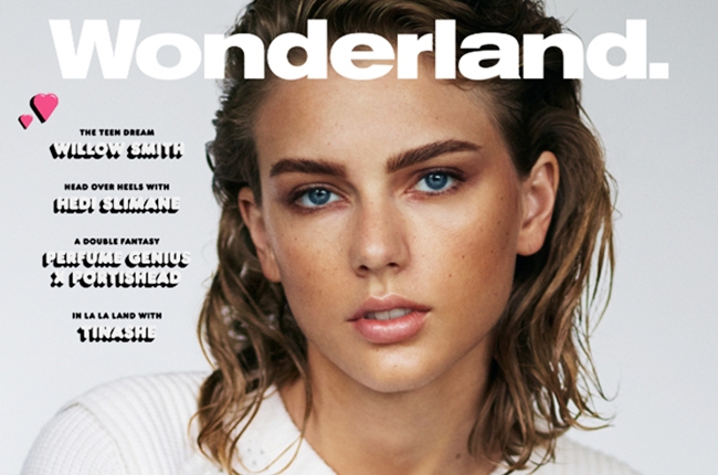 FOTO OMG | Taylor Swift – de nerecunoscut pe coperta unei reviste