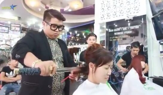 VIDEO OMG | Te-ai lăsa tuns de un samurai hair stylist?