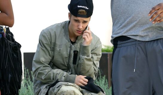 OMG! Justin Bieber e în depresie. S-a închis în casă şi s-a rugat!