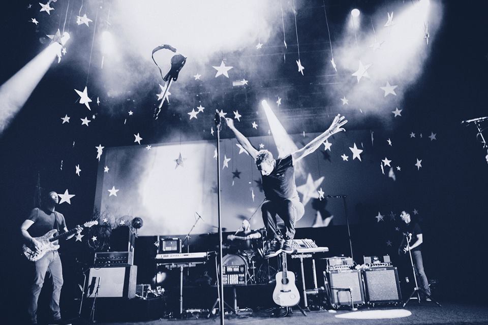 TRAILER | Coldplay a lansat concert-filmul „Ghost Stories Live 2014”