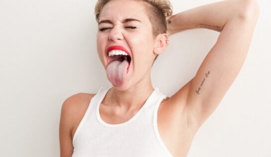 Miley Cyrus petrece ca un TACO