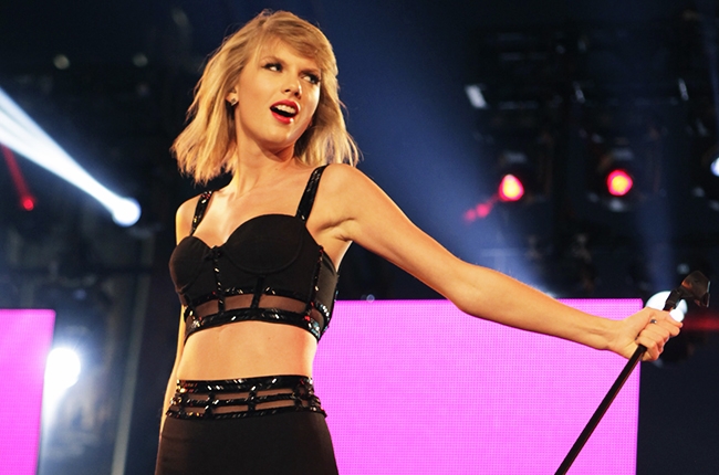 Taylor Swift a anunțat datele pentru turneul din 2015
