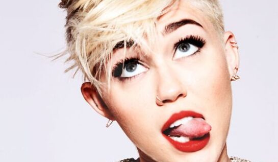 FOTO OMG | Miley Cyrus strikes again. Uite ce top a purtat în Miami!