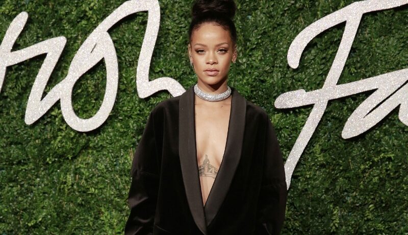 OMG! Rihanna lansează o piesă nouă!