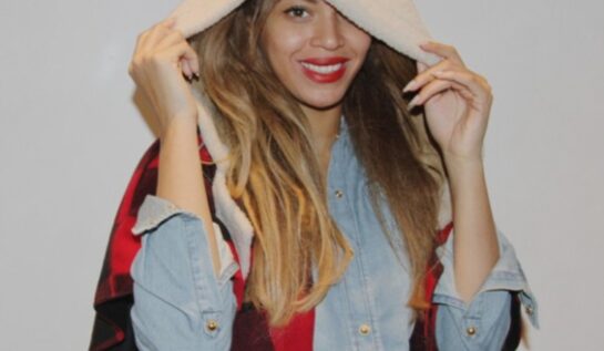 FRUMI! Beyonce a postat o poză de milioane de like-uri cu Blue Ivy