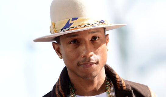 De ce stă Pharrell mereu în preajma femeilor? Ne spune chiar el!