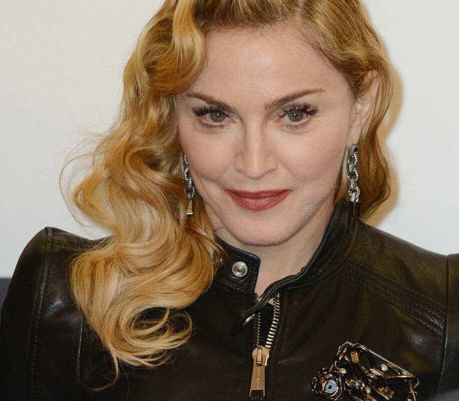 Madonna e ZEN! Vezi ce a pățit hackerul care i-a furat piesele!