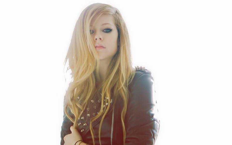Avril Lavigne lansează un nou videoclip – „Give Me What You Like