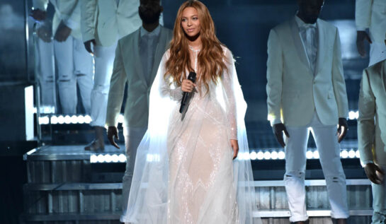 VIDEO BETON | Beyonce a oferit cel mai EMOȚIONANT moment din 2015. Ţi se va face pielea de găină!