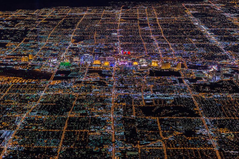 FOTO OMG | Cum arată Las Vegas de la peste 3000 de metri înălțime!