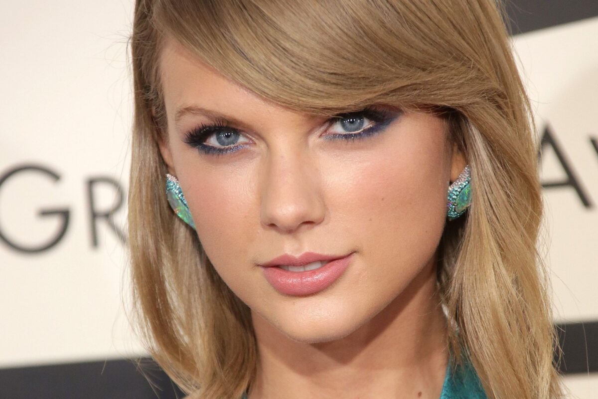 VIDEOCLIP NOU | Taylor Swift – „Style