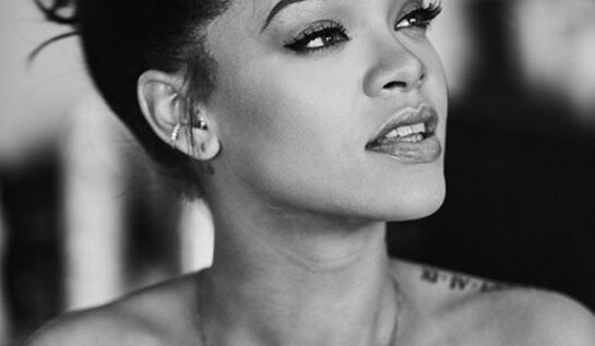 Rihanna definește cuvântul HOT în ultima ședintă FOTO