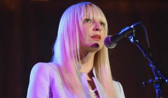 VESTE BETON | Sia va lansa în curând noul album!