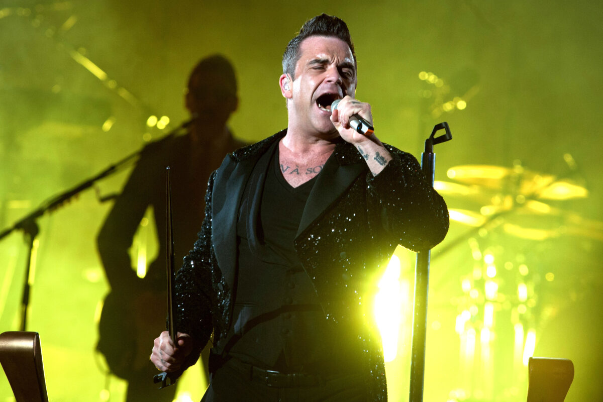 TOP 10 lucruri pe care trebuie să le știi despre venirea lui Robbie Williams la București