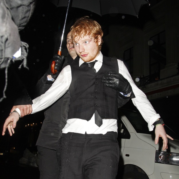 Ed Sheeran s-a făcut praf la Brit Awards. Uite cât de bine s-a petrecut britanicul :))
