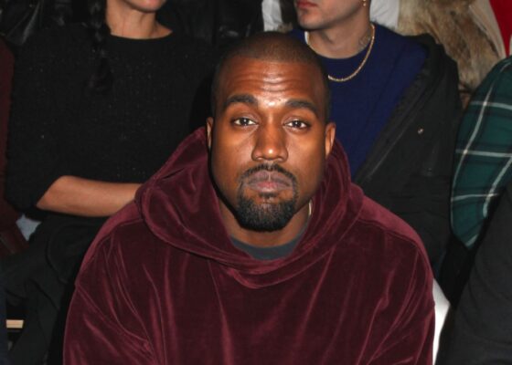 OMG! Kanye West își cere iertare de la mai mulți artiști!