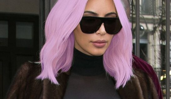 Cum ar arăta Kim Kardashian cu alte culori în cap? Mov, roz sau curcubeu?