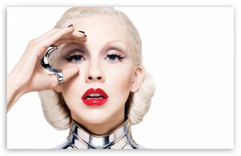 PIESĂ BETON | Christina Aguilera – „The Real Thing