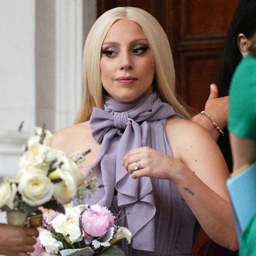 Lady Gaga luptă pentru tineri într-o campanie caritabilă