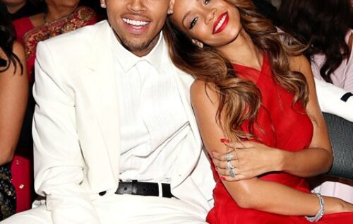 PIESĂ NOUĂ | Rihanna și Chris Brown, din nou împreună pe scenă. Ascultă aici ”Put It Up”!