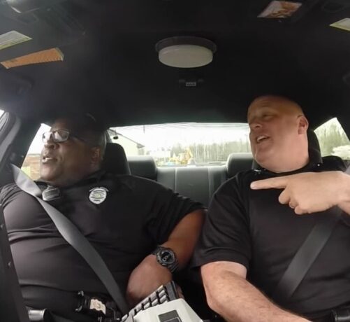 VIRAL | Ei sunt cei mai cool polițiști! Vezi ce fac în drum spre muncă!