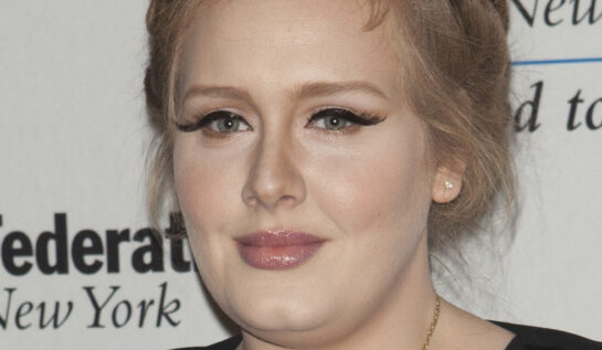 FOTO OMG | Adele e de nerecunoscut! Vezi ce fotografie a share-uit fanilor!