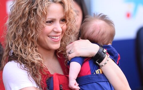 Aww! Shakira și-a dus băieții pe stadion. Uite cum arată cei mai mici fani ai Barçei!