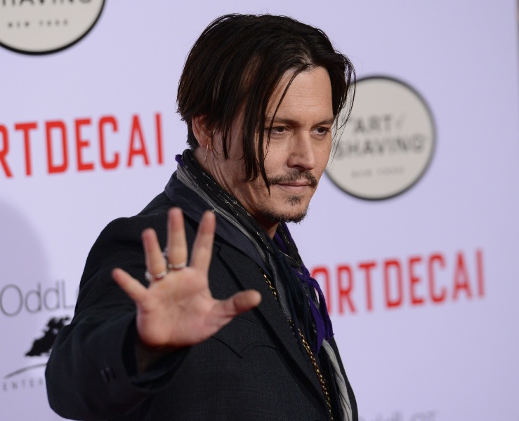 OMG! Johnny Depp ar putea face 10 ani de închisoare!