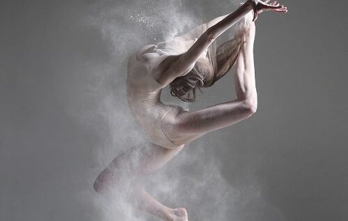 Cele mai dinamice fotografii cu dansatori profesioniști