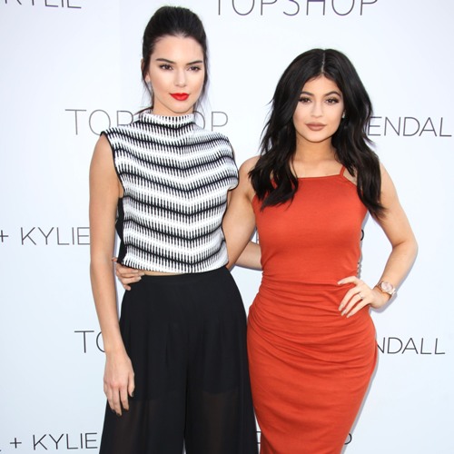 Kendall și Kylie Jenner au făcut cel mai cool test pentru surori!
