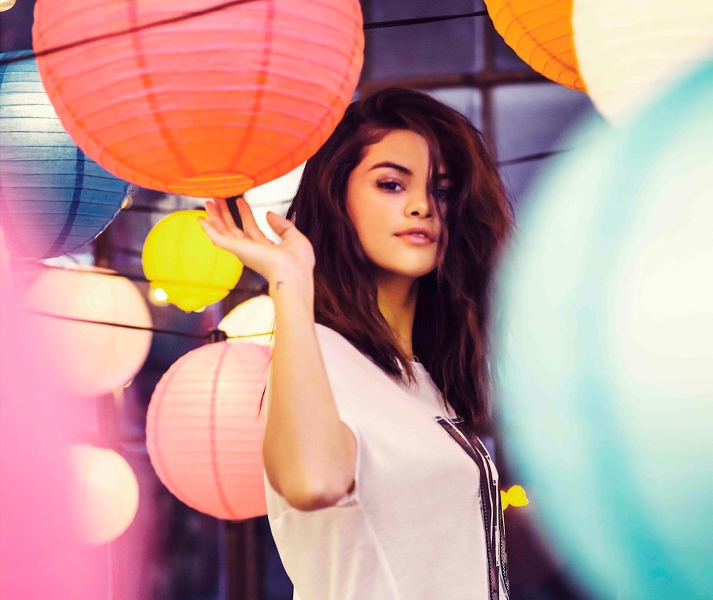 Selena Gomez îl atacă pe Justin Bieber în cea mai nouă piesă a ei. Ascultă „Good For You”!