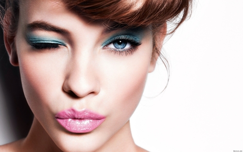 TOP 10 secrete de make-up care îți vor schimba viața