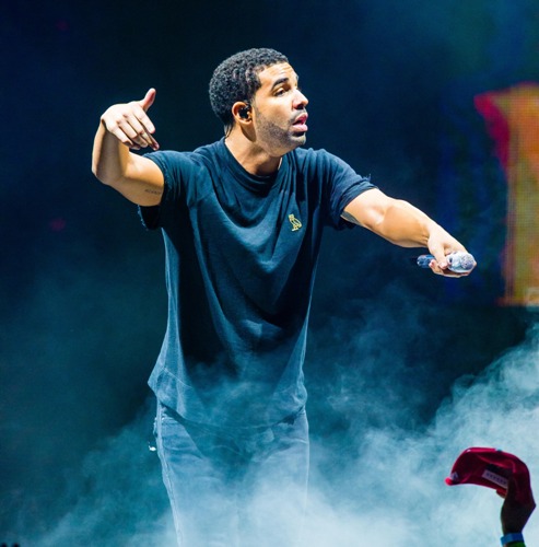 VIDEO: Drake, luat în colimator de ”băieții răi” din NBA. Uite ce-au făcut cu muzica lui!