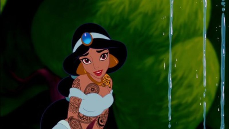 AȘA ar fi arătat prințesele Disney dacă ar fi avut tatuaje pe tot corpul