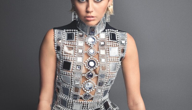 10 lucruri pe care nu le știai despre Miley Cyrus