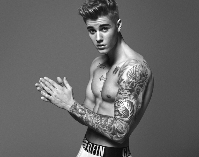 HOT! 10 fotografii cu Justin Bieber care te vor motiva să mergi la sală